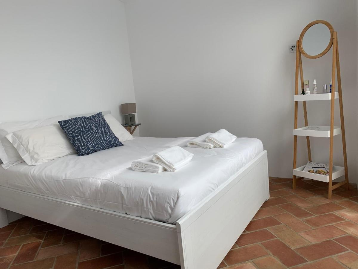 Stylish Townhouse With Gallery In The Heart Of Tavira For Two Exterior photo